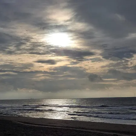 10 Person In Ulfborg-by Traum *