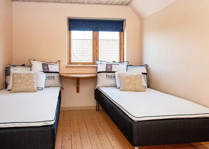 10 Person In Ulfborg-by Traum * Ulfborg